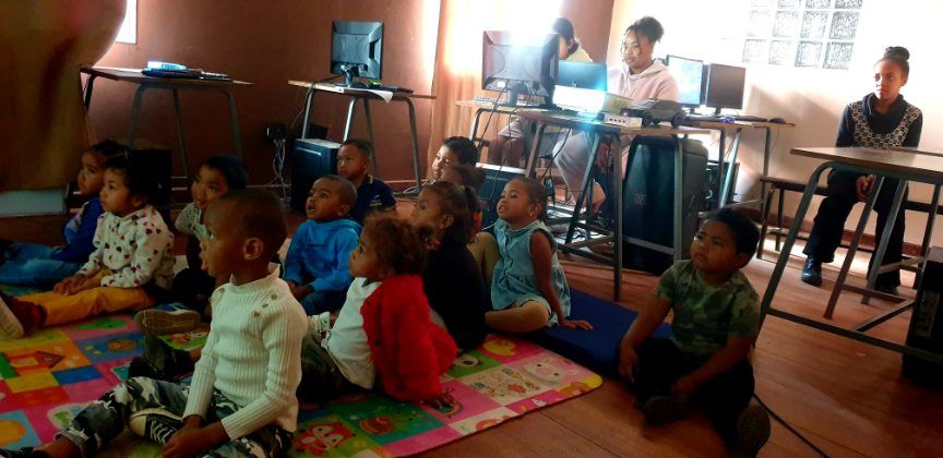 PROJECTION D'ART VISUEL PRÉSCOLAIRE