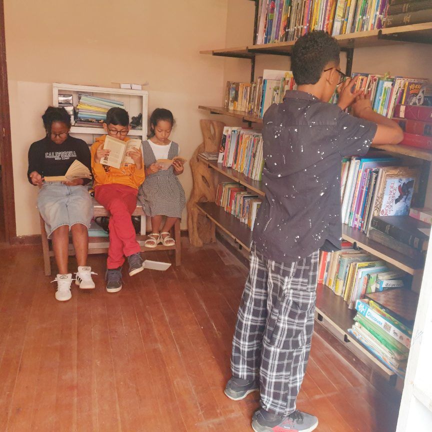 Lecture et arts plastiques au Sirius Collège – Image 1 de Lecture et arts plastiques au Sirius Collège