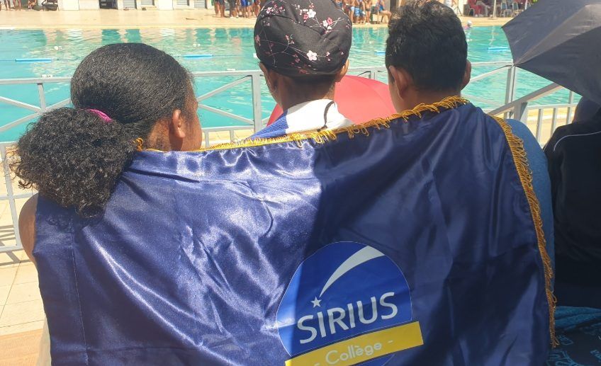 COMPÉTITION INTER-ÉTABLISSEMENT DE NATATION : DES MÉDAILLES ET DE CERTIFICATS POUR NOS ÉLÈVES – Image 10 de COMPÉTITION INTER-ÉTABLISSEMENT DE NATATION : DES MÉDAILLES ET DE CERTIFICATS POUR NOS ÉLÈVES